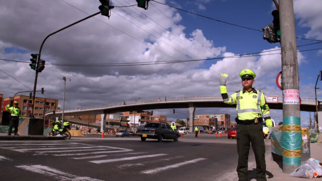 Más de 3 millones de vehículos se han movilizado en este puente por el país