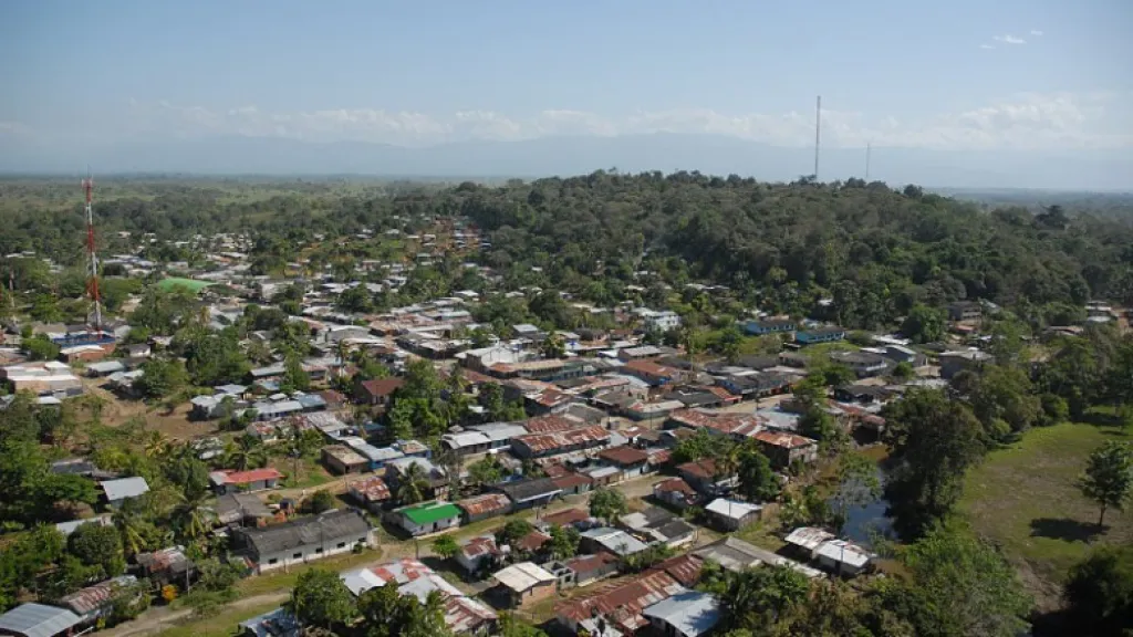 Afectados por inundaciones en Belén de Bajirá, Chocó