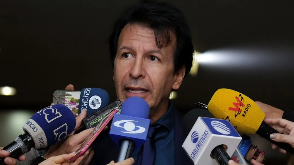 Red de Veedurías pide a candidatos publicar sus declaraciones de renta