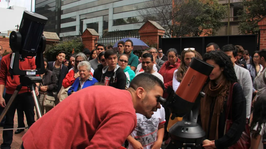 El Planetario de Bogotá tendrá 20 telescopios a disposición para ver el eclipse.