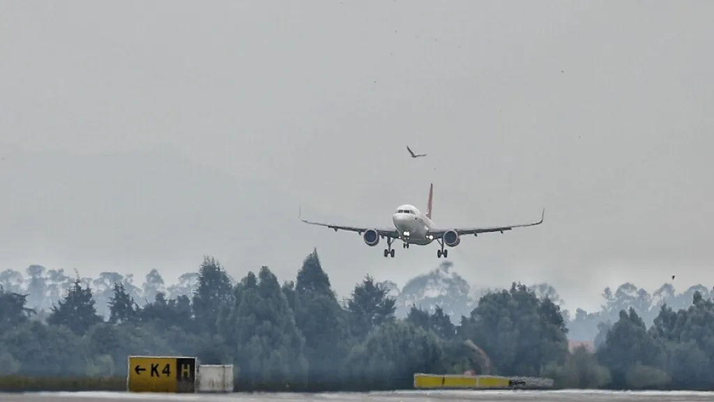 Avión de Fedex se declaró en emergencia en El Dorado