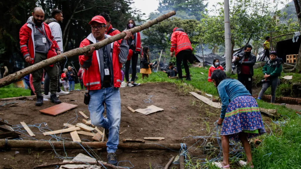 Indígenas embera en Bogotá: al menos 700 han salido del Parque Nacional