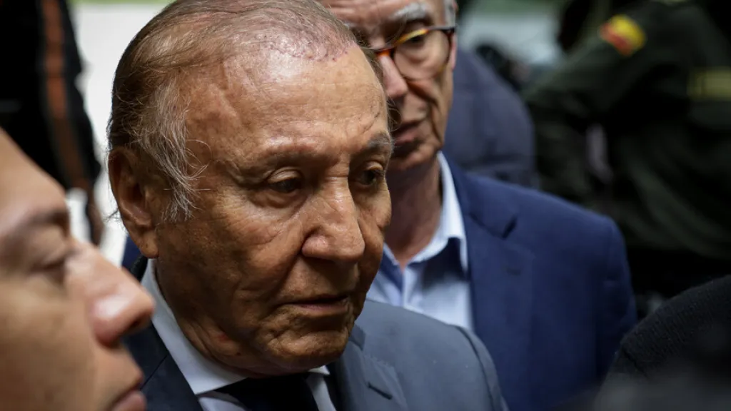 Curul en el Senado de Rodolfo Hernández