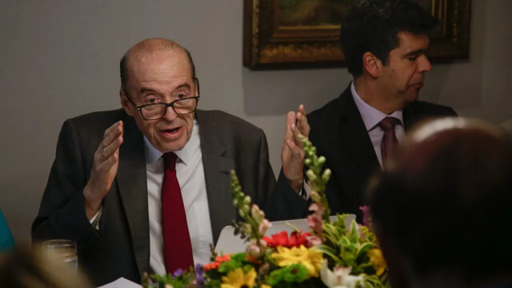 Colombia: una Cancillería para la política exterior y la paz 