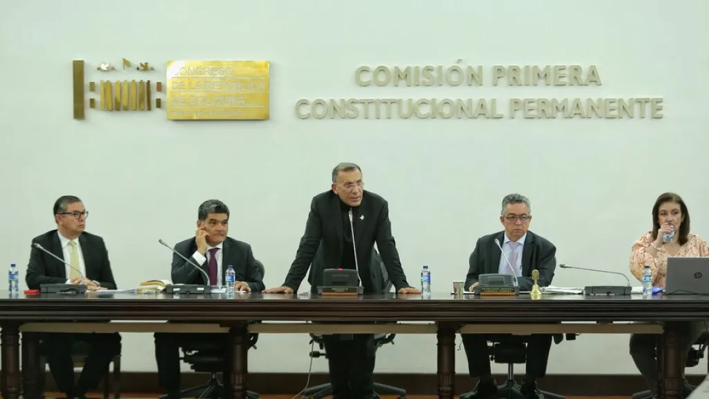 ¿Cómo quedaron conformadas las mesas directivas y las comisiones del Senado?