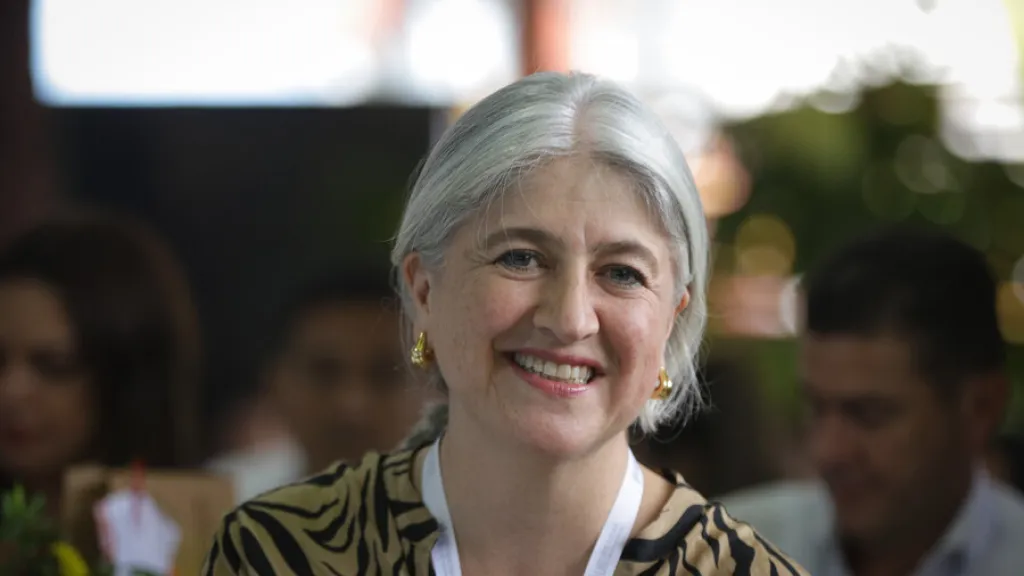 Ministra de Vivienda, Catalina Velasco entrevista en Señal de la Mañana 