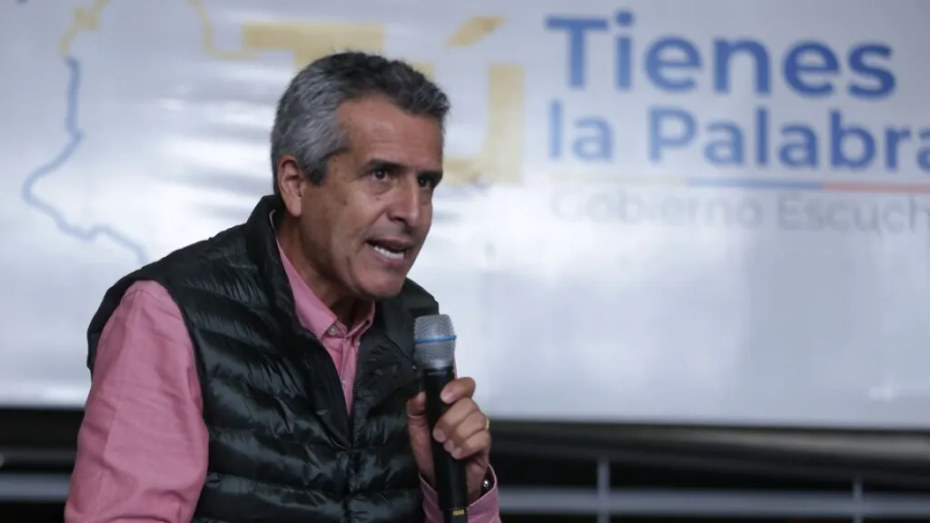 Luis Fernando Velasco, nuevo ministro del Interior en Colombia