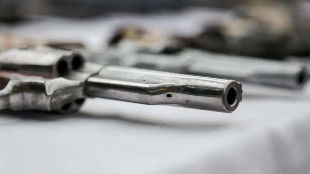 Pistola.