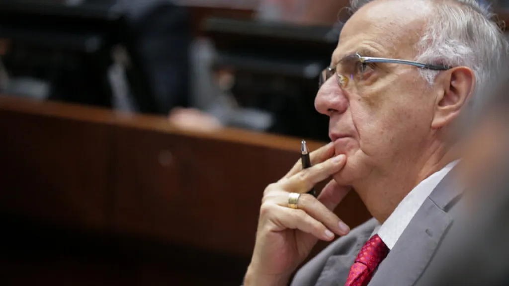 ¿Por qué está hospitalizado el ministro de Defensa, Iván Velásquez? 