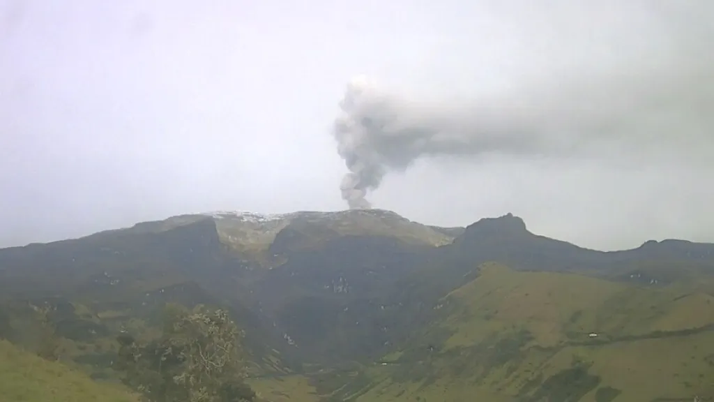 Actividad del Nevado del Ruiz sigue siendo inestable: Servicio Geológico