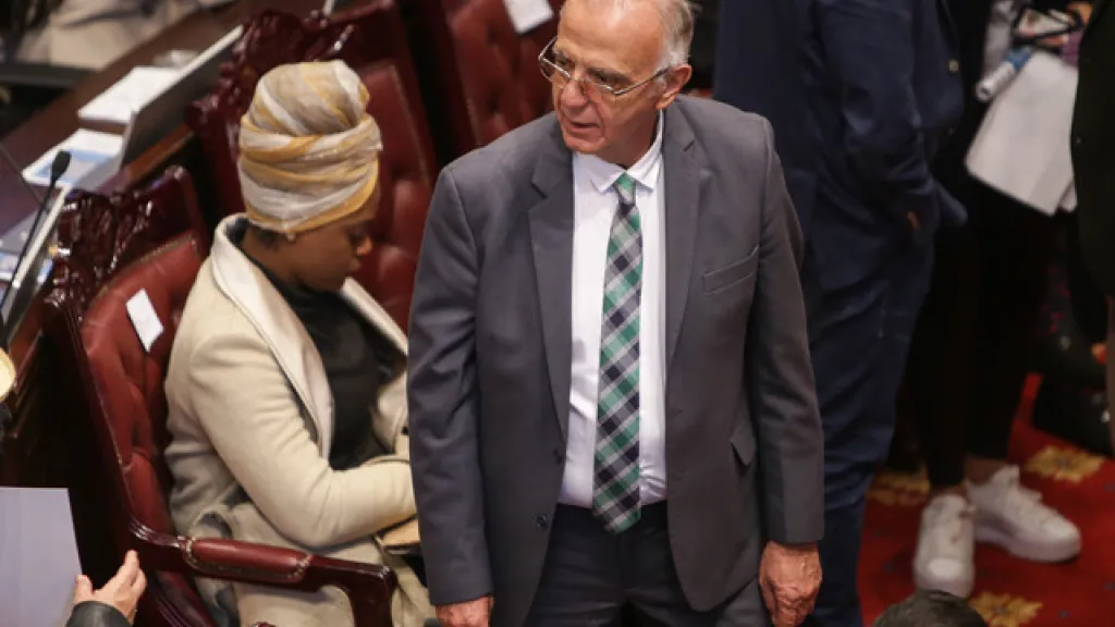 Ministros de Defensa de Colombia y Venezuela se reunirán