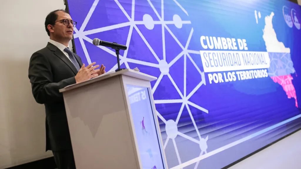 Suspenden orden de captura jefe Eln Antonio García 