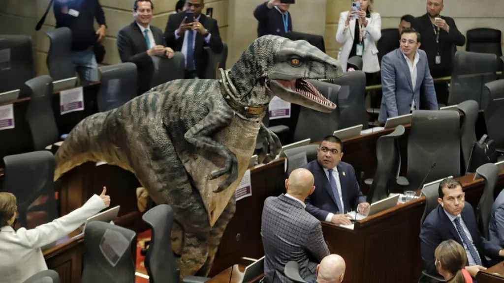 ¿Quién es Frankie, el dinosaurio que estuvo en la Cámara de representantes?