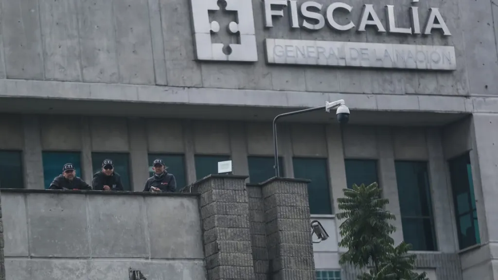 ¿Por qué la Fiscalía regresó investigaciones de Benedetti a la Corte Suprema?