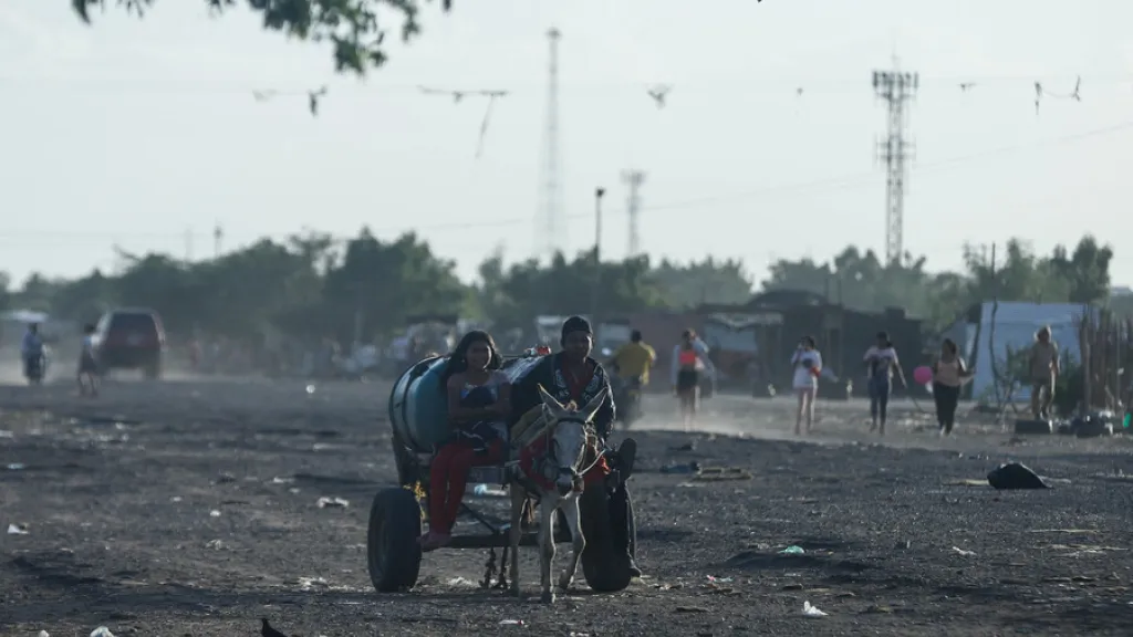 Migrantes en La Guajira: crisis en “La Pista”, Maicao
