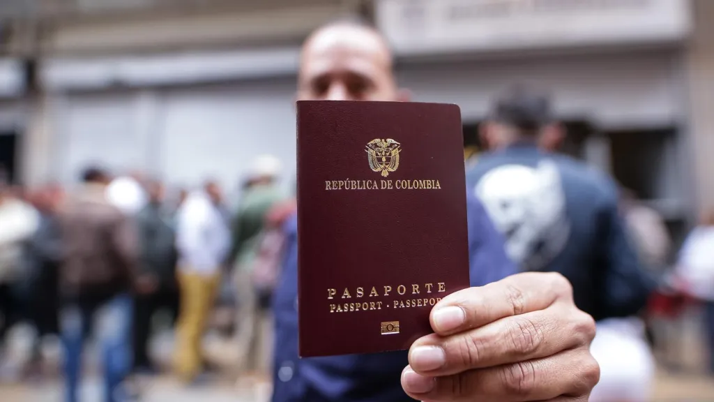 Oficina de pasaportes en Bogotá.
