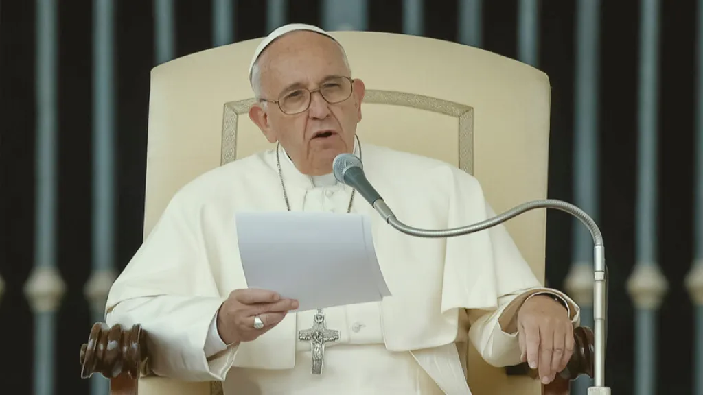 Papa Francisco pidió el fin de las guerras en misa de Navidad