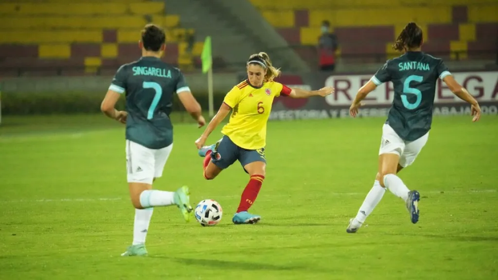 Fútbol femenino: Selección Colombia empató sin goles a Argentina