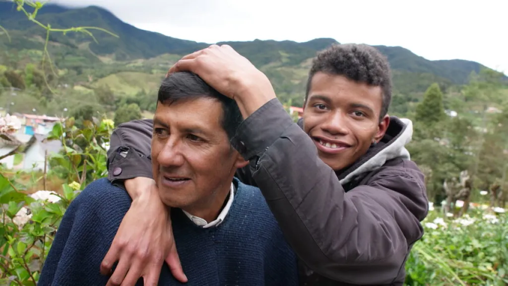Cómo ver la película 'Entre fuego y agua' de Señal Colombia