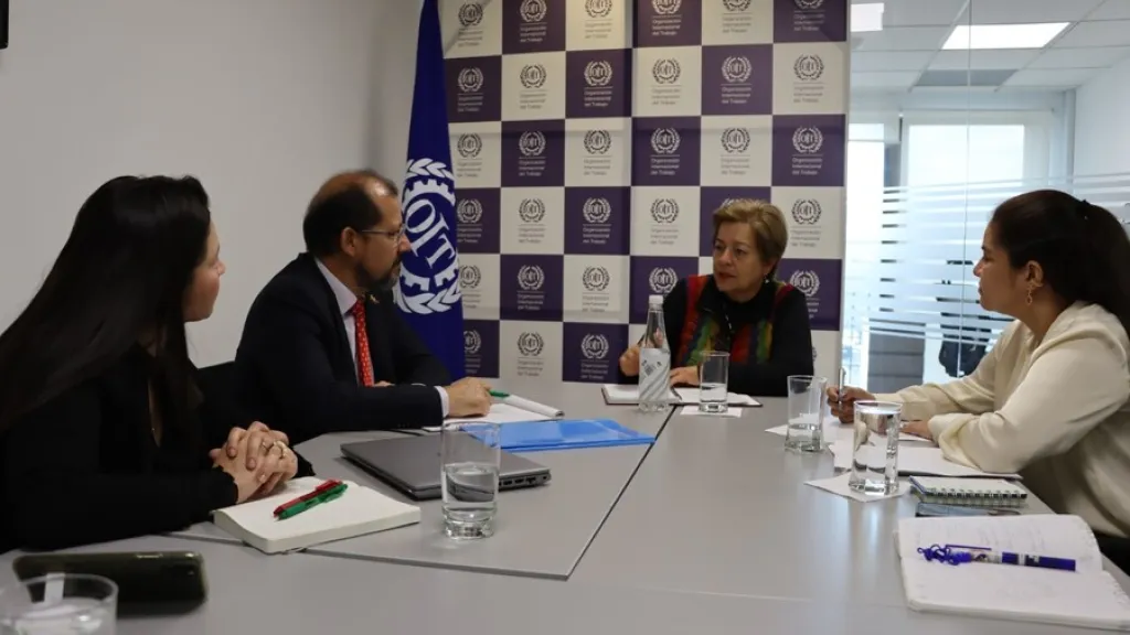 Recargo nocturno | Entrevista ministra de Trabajo Gloria Inés Ramírez