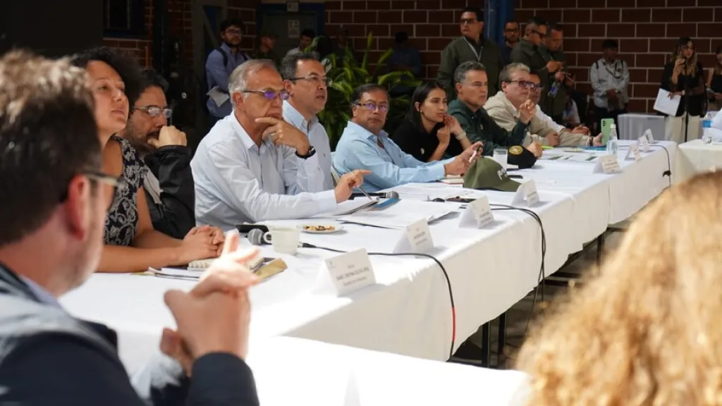 Petro en las regiones | Hallan explosivo en Ituango