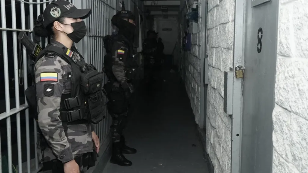 Operativo en La Picota: fueron hallados Celulares, drogas y alcohol 