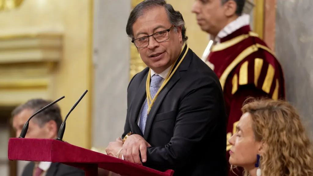 Petro en España: "me da temor no cumplir la esperanza de los colombianos"