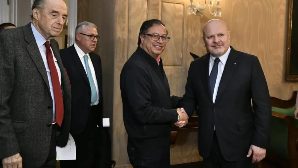 Fiscal de la Corte Penal Internacional en Colombia detalles de la reunión