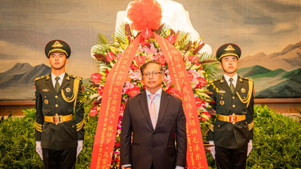 Visita de Gustavo Petro a China