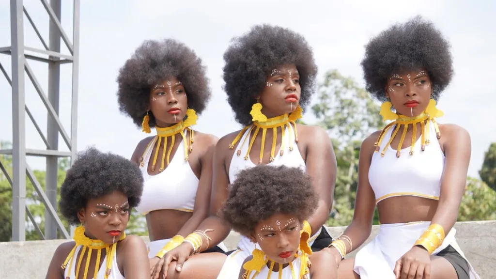 Cuerpos Emergentes