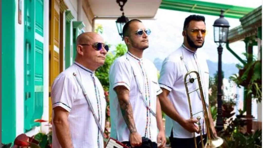 Nueva música en Colombia: 'Mis versos para ti' de Folkombia