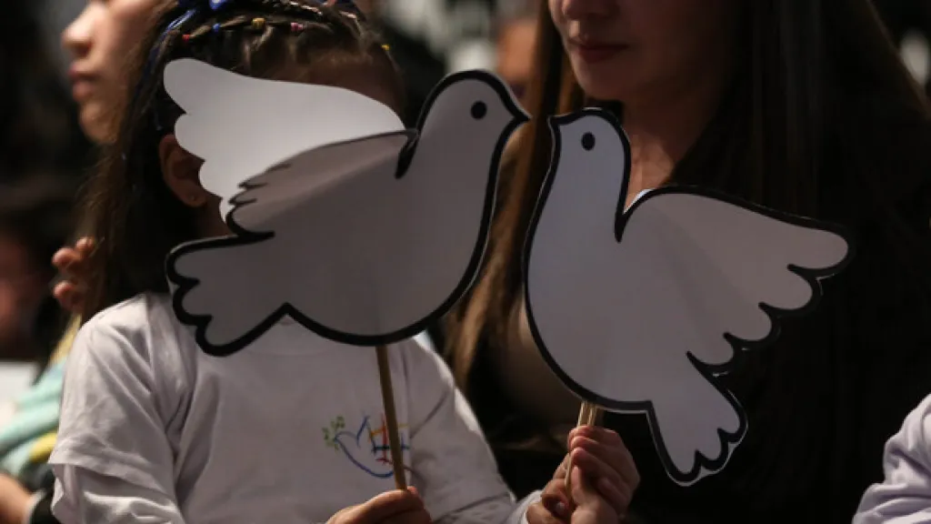 Concurso para que niños hagan arte y reflexionen sobre informe de Comisión de la Verdad
