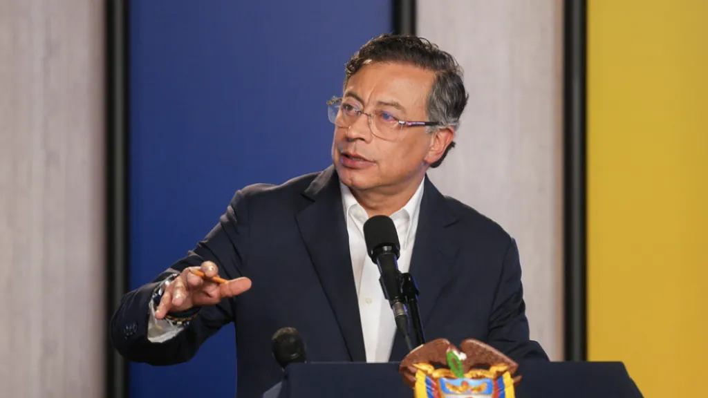 Petro cuestiona EE. UU. y la OEA: ataques en el Caribe son violaciones de DD.HH.