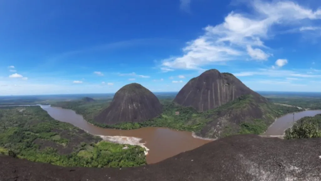 Conozca los cerros de Mavicure, sus historias ancestrales, la leyenda de la Princesa Inírida y las recomendaciones para visitar este destino del Guainía.