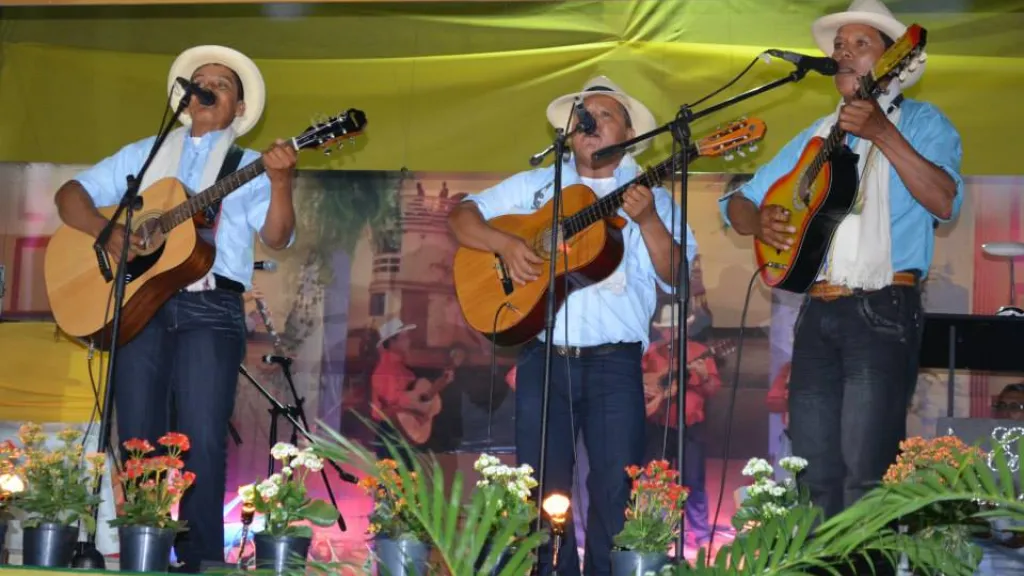  Festival Colono de Oro
