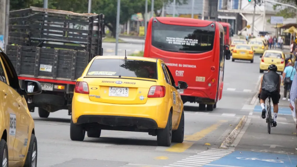 Pico y placa Armenia y Pereira HOY: 19 a 22 de agosto 2025 