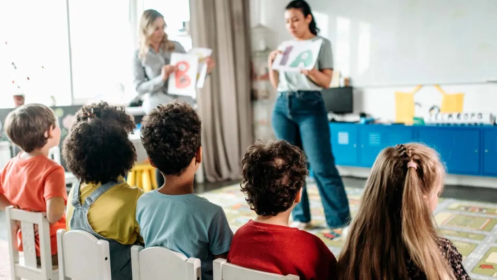 Día Mundial de los Docentes y retos de la educación frente a la inteligencia artificial