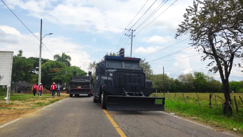 Autoridades desalojan por la fuerza un predio privado en Neiva