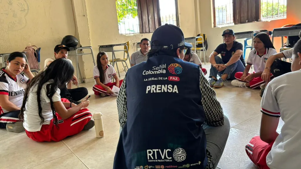 Emisora de Paz de Chaparral: 7 años tejiendo paz y comunidad por medio de las ondas hertzianas