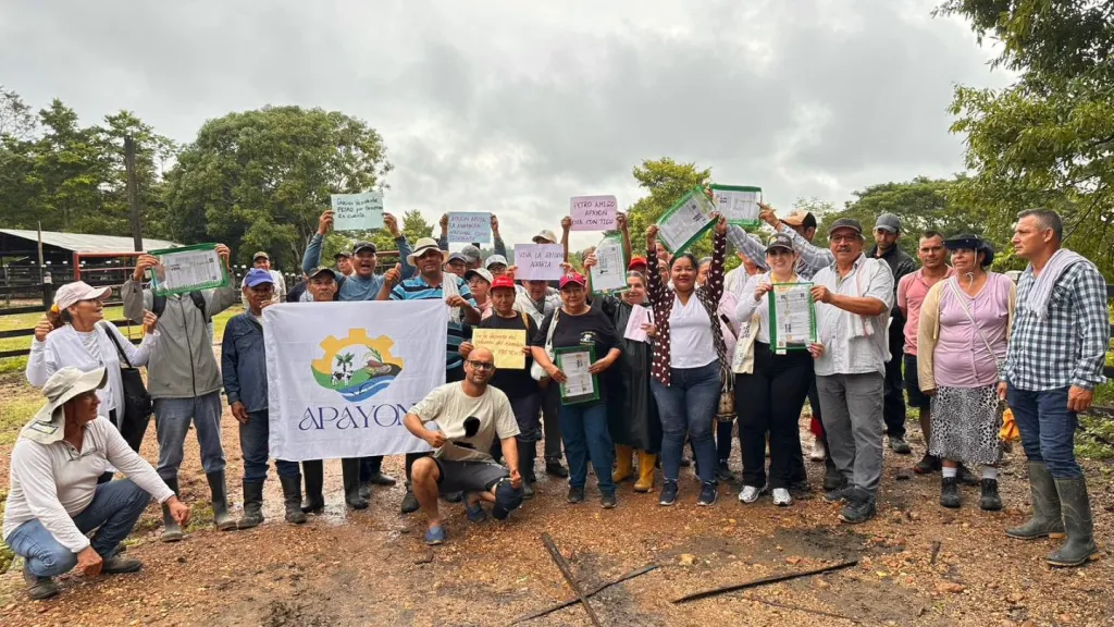 Entrega de tierras en Antioquia: Entrega de tierras