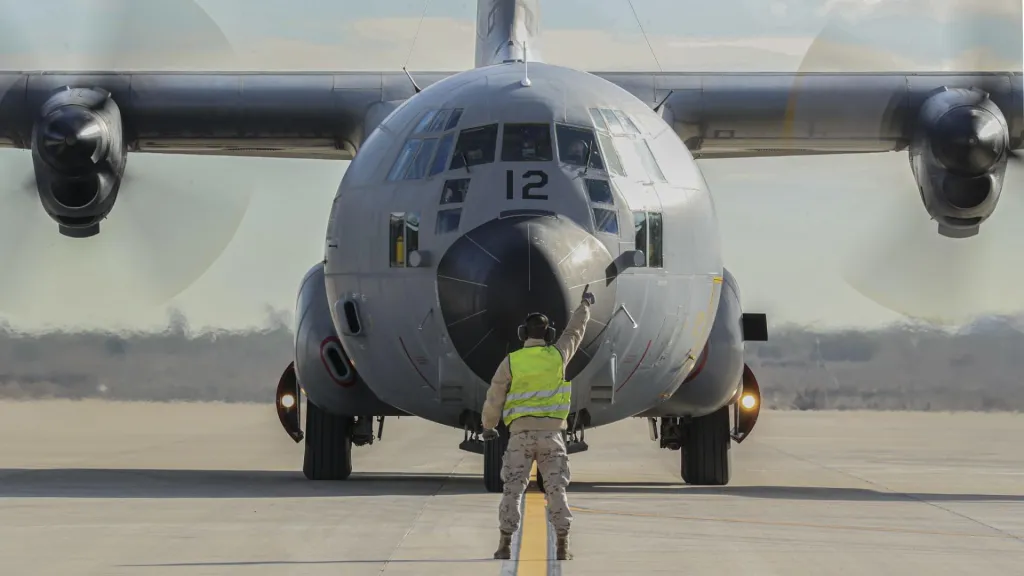 España prohíbe a EE.UU. el uso de su espacio aéreo para el conflicto con Irán