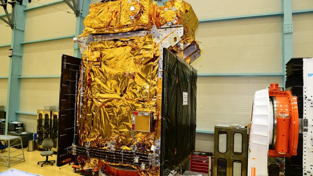 India lanza satélite para estudiar el sol 