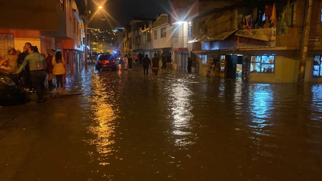 Desbordamiento de quebrada Chapal en Pasto