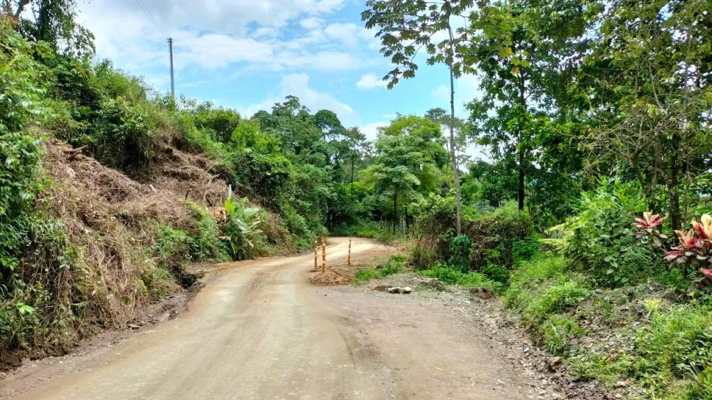 Vía Chaparral – Rioblanco en el Tolima