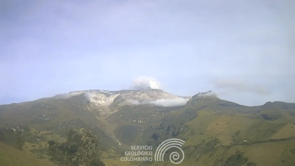 Nevado del Ruiz: incrementa temperatura en su cráter, ¿por qué?