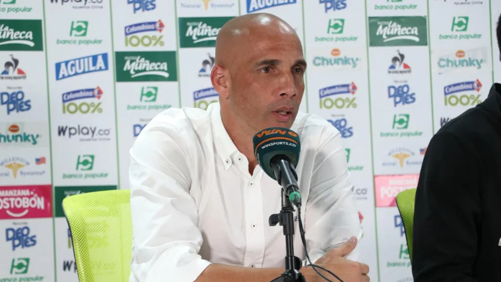 Mayer Candelo dejó de ser el técnico del Deportivo Cali 