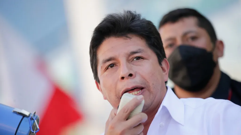 Pedro Castillo: “Quieren quebrantar el orden constitucional”