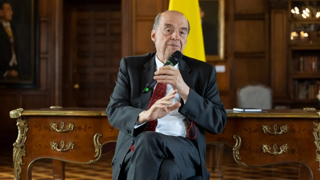 Canciller Leyva asegura que diálogos con el Eln no se harán en Venezuela
