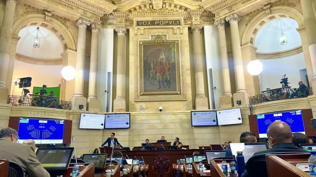 Cambio de partido de los congresistas: Radican proyecto de ley