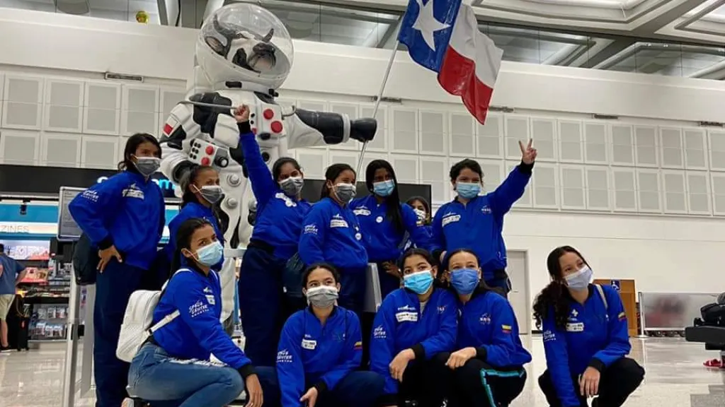 Niñas de Santander serán astronautas por una semana en la Nasa